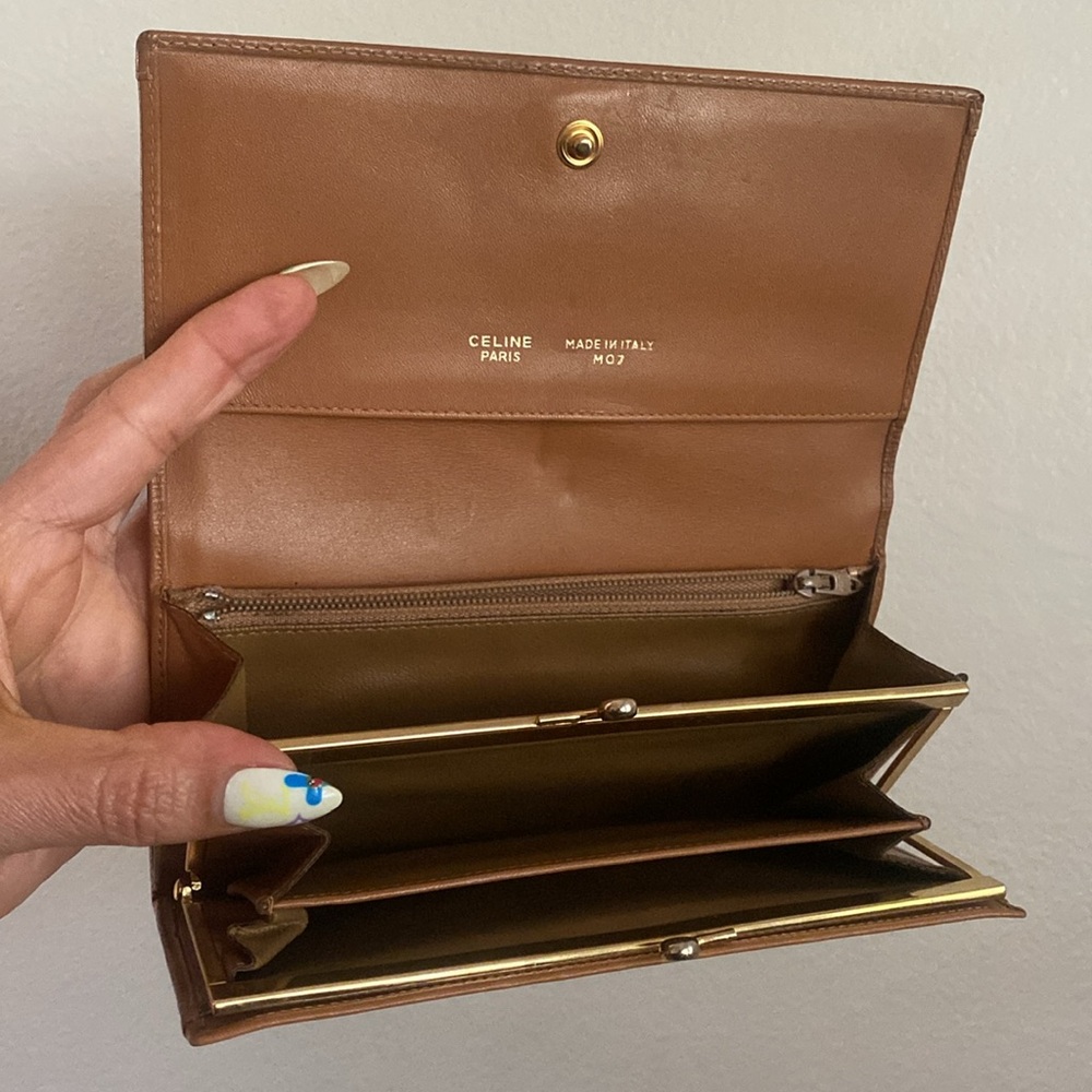 CELINE bifold kiss lock Wallet - Picture 4 of 13